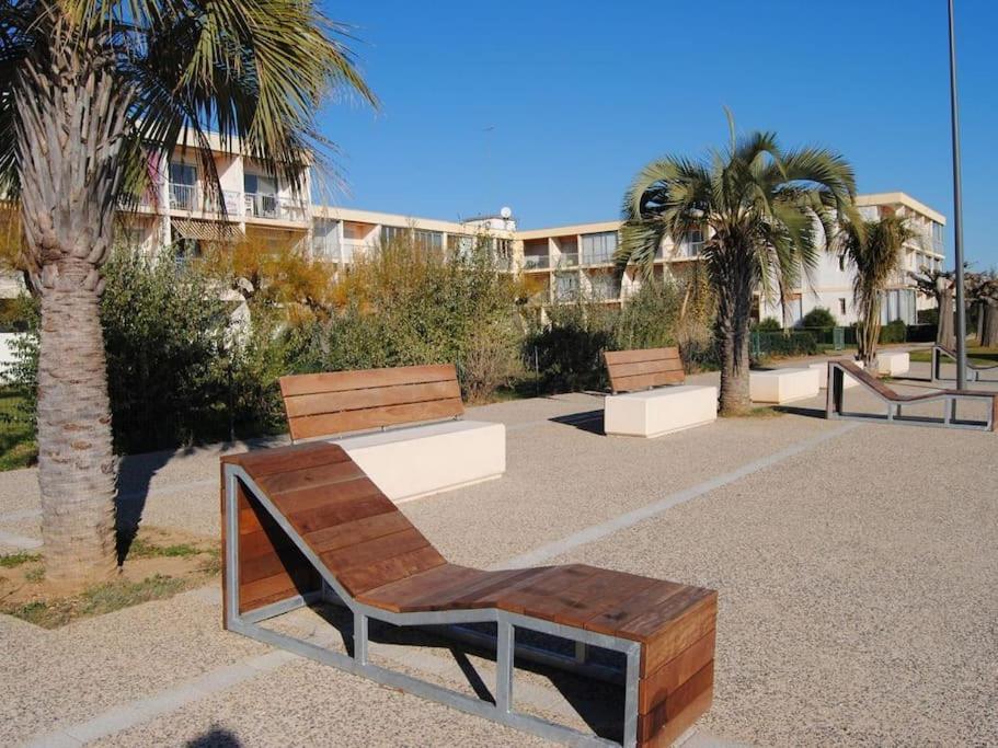 Grande Villa Neuve Avec Piscine Pres Mer Et Sete Balaruc-les-Bains Exteriör bild